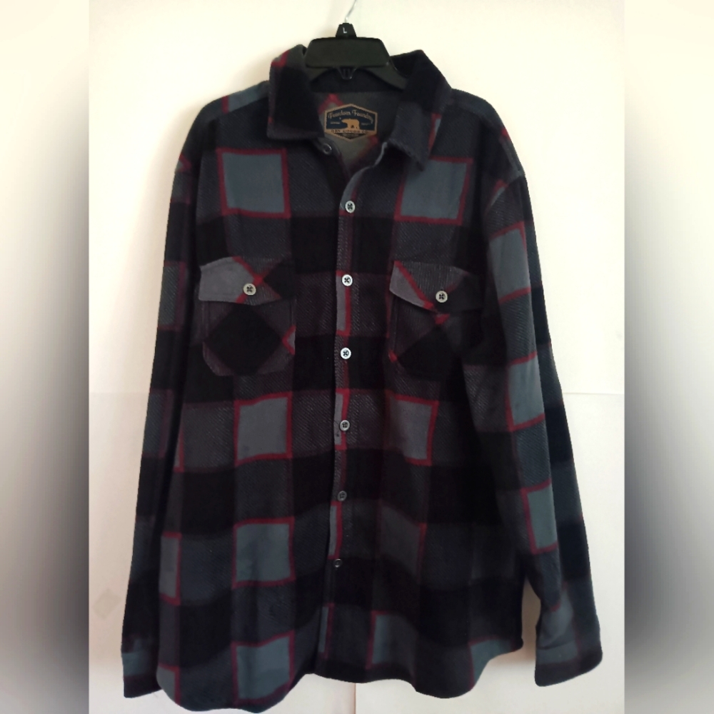 The freedom  foundry men's shirt size large